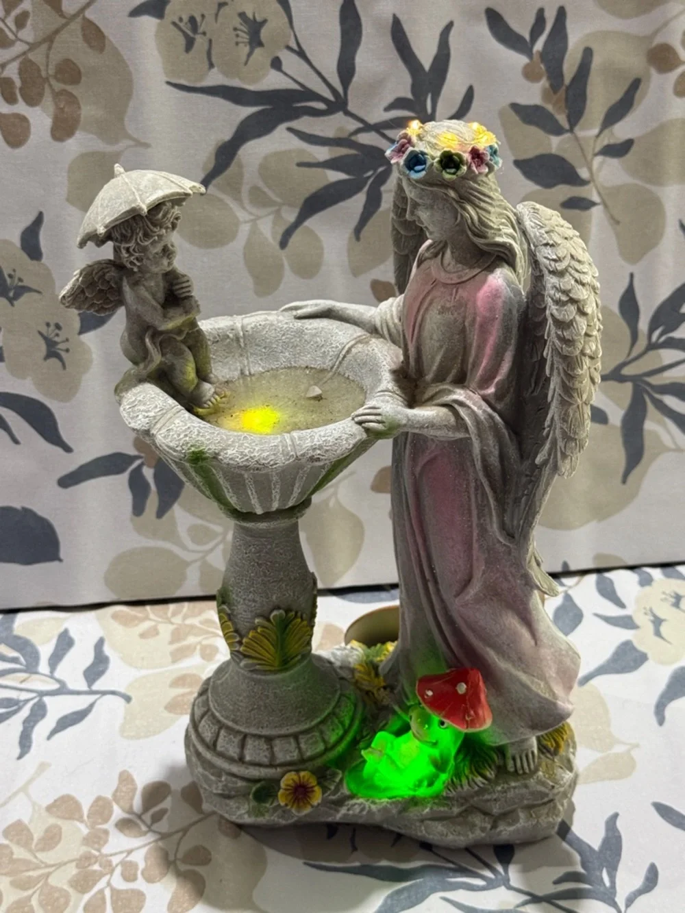 Angel Garden Statue Bird Bath with baby angel and LED - Picture 1 of 7